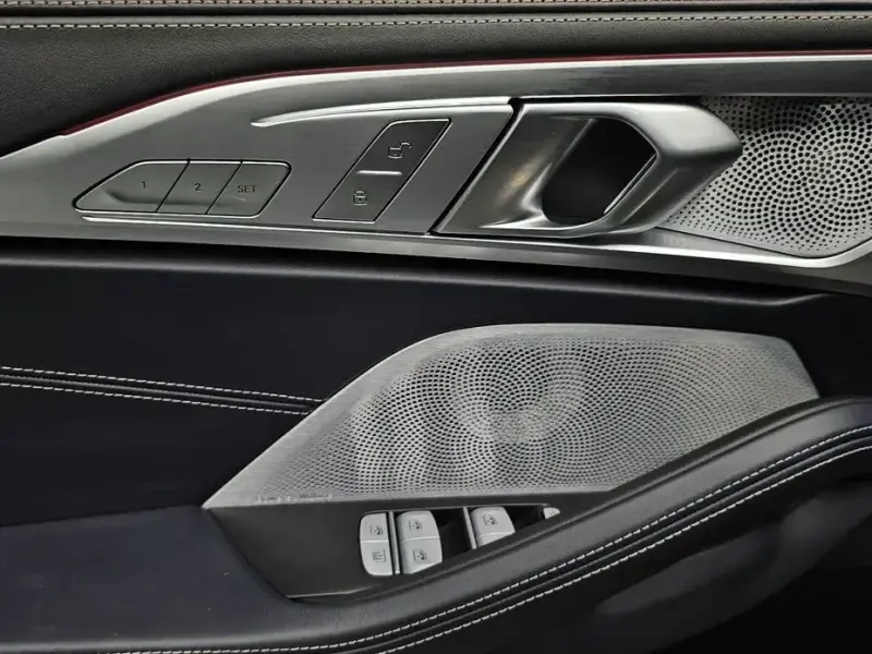 2025 BMW 8 серии с пробегом 18 523 км