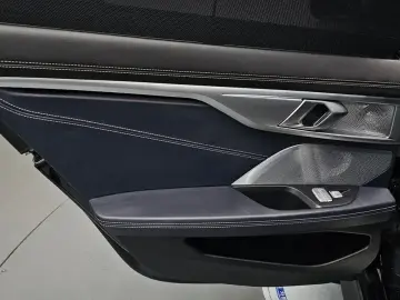 2025 BMW 8 серии с пробегом 18 523 км