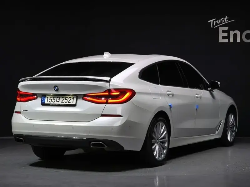 2021 BMW 6 серии с пробегом 28 042 км