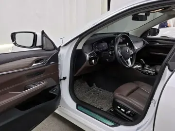 2021 BMW 6 серии с пробегом 28 042 км