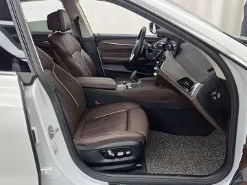 2021 BMW 6 серии с пробегом 28 042 км