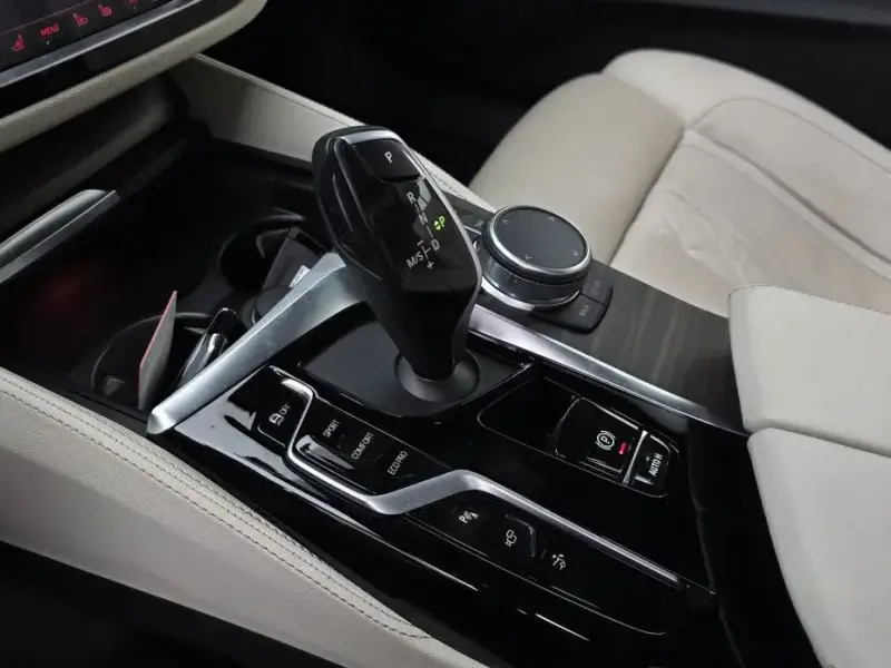 2021 BMW 6 серии с пробегом 75 333 км