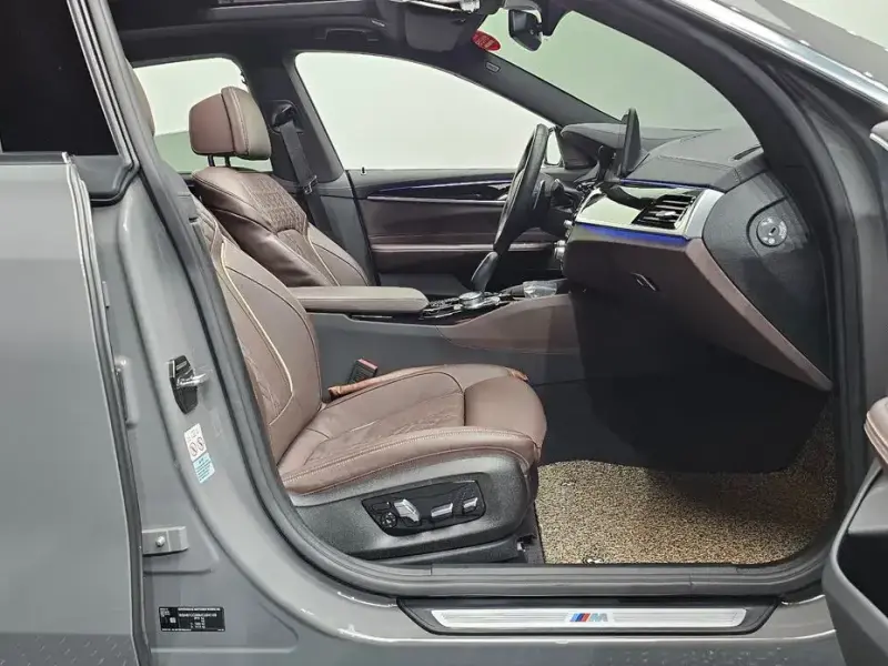 2021 BMW 6 серии с пробегом 38 059 км