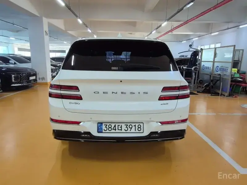 2023 Genesis GV80 с пробегом 41 068 км