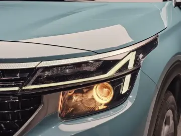 2024 Kia Seltos с пробегом 15 721 км