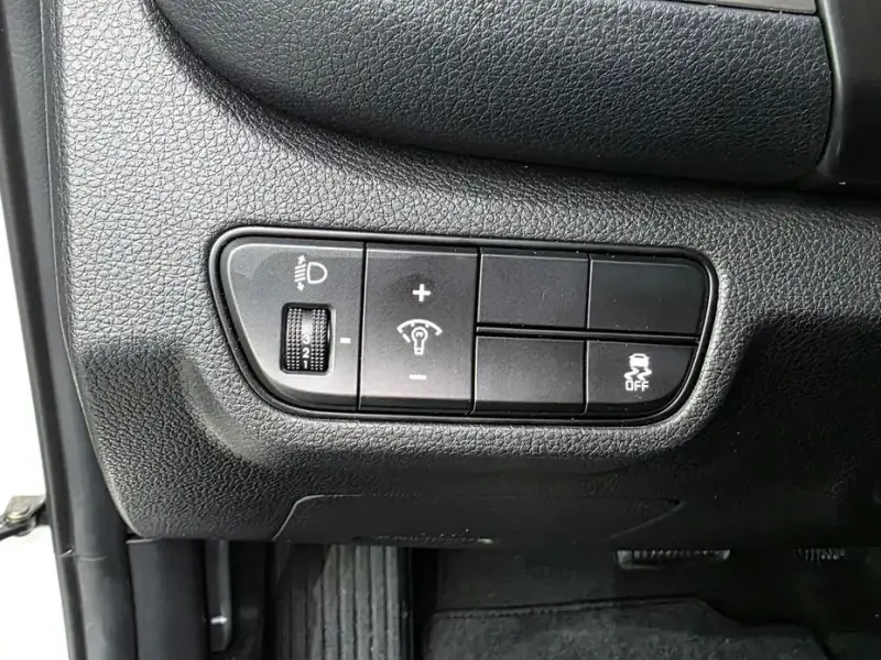 2023 Kia Seltos с пробегом 18 611 км