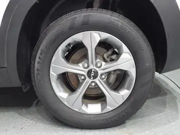 2023 Kia Seltos с пробегом 18 611 км