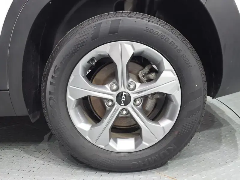 2023 Kia Seltos с пробегом 18 611 км