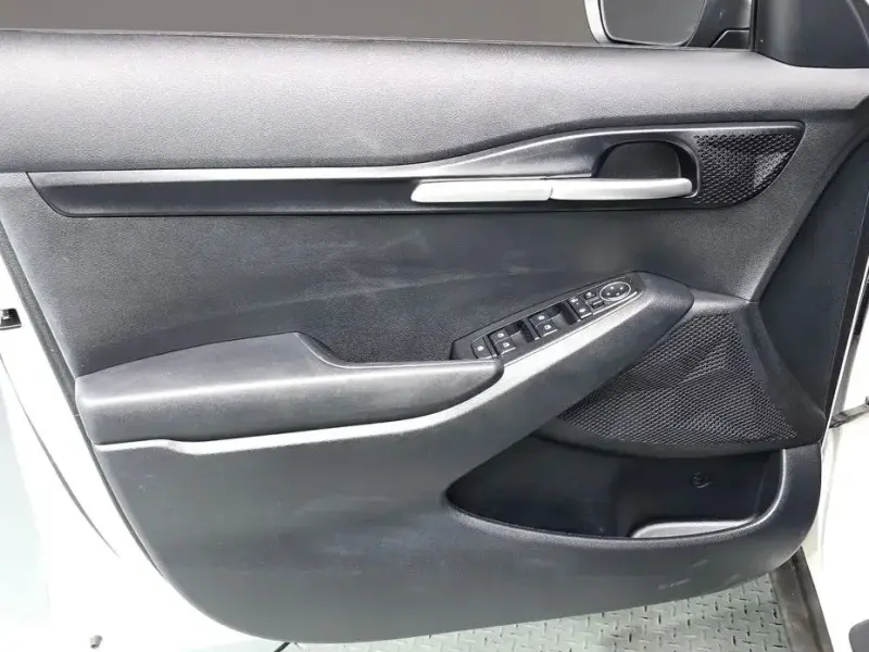 2023 Kia Seltos с пробегом 18 611 км
