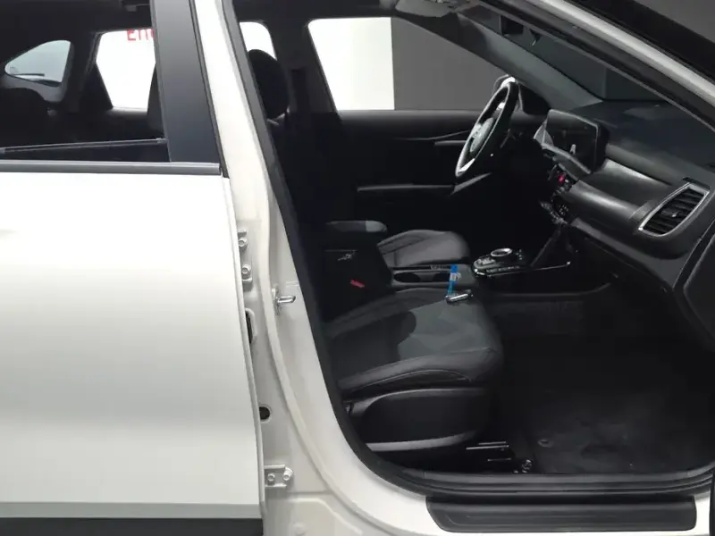 2023 Kia Seltos с пробегом 18 611 км