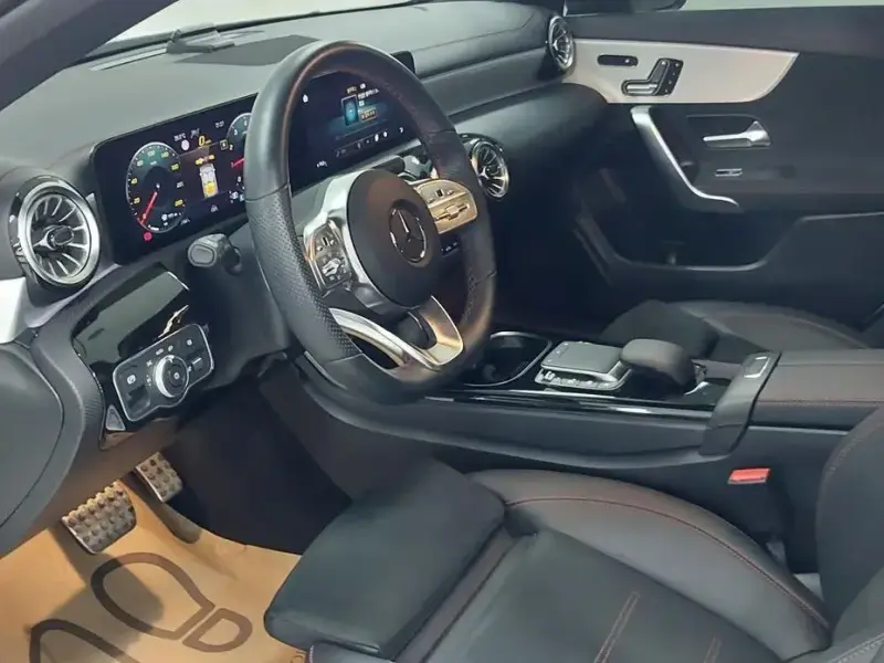 2023 Mercedes-Benz CLA с пробегом 33 640 км
