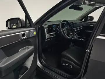2025 Hyundai Santa Fe с пробегом 2 576 км