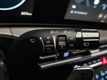 2025 Hyundai Santa Fe с пробегом 2 576 км