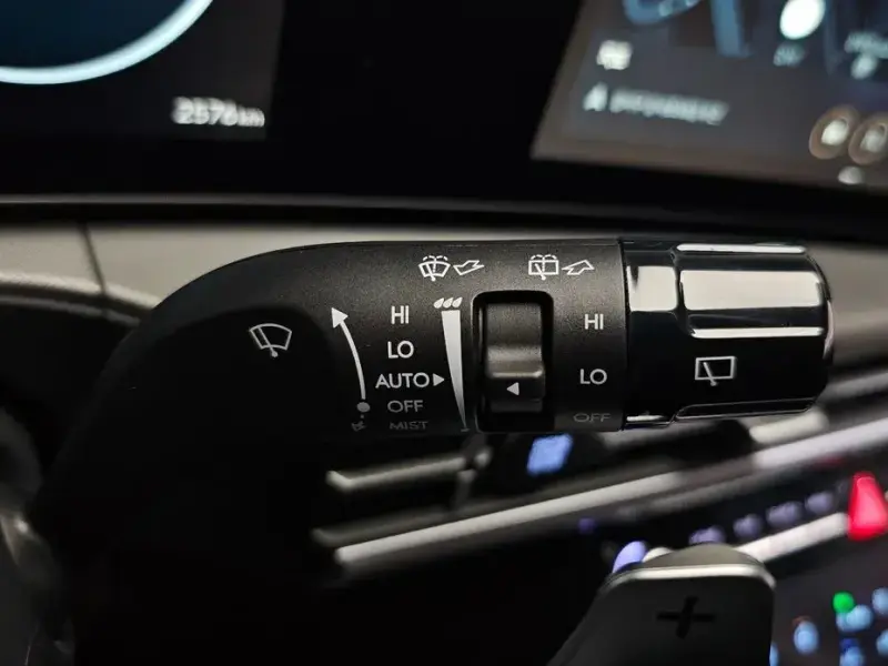 2025 Hyundai Santa Fe с пробегом 2 576 км