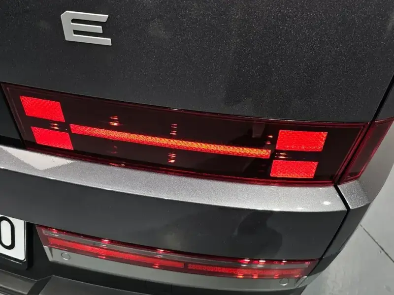 2025 Hyundai Santa Fe с пробегом 2 576 км