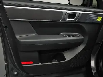 2025 Hyundai Santa Fe с пробегом 2 576 км