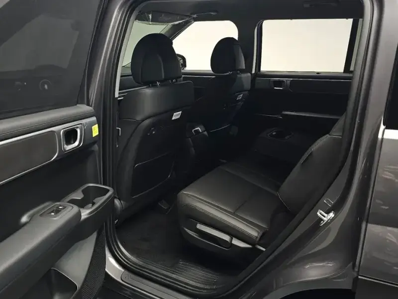 2025 Hyundai Santa Fe с пробегом 2 576 км