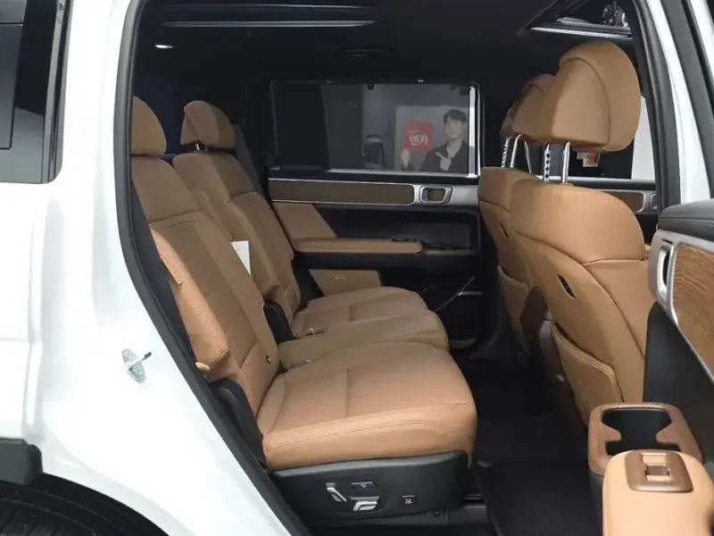 2025 Hyundai Santa Fe с пробегом 6 491 км