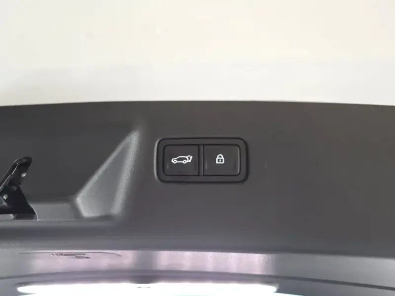 2025 Hyundai Santa Fe с пробегом 6 491 км