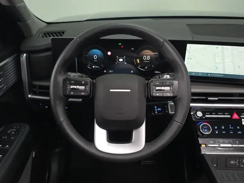 2025 Hyundai Santa Fe с пробегом 7 947 км
