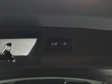 2025 Hyundai Santa Fe с пробегом 7 947 км