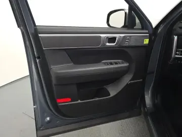 2025 Hyundai Santa Fe с пробегом 7 947 км