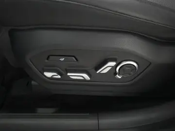 2025 Hyundai Santa Fe с пробегом 7 947 км