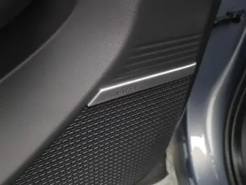 2025 Hyundai Santa Fe с пробегом 7 947 км