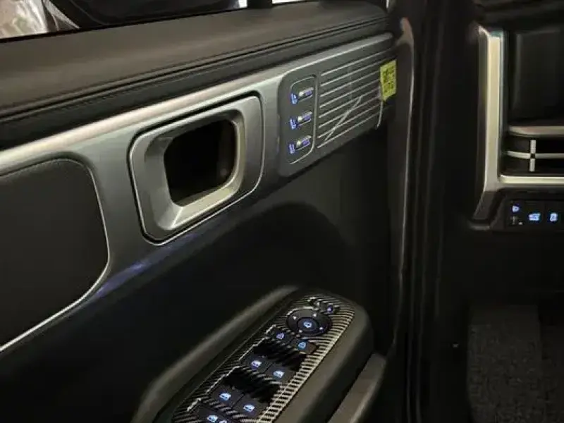 2025 Hyundai Santa Fe с пробегом 2 266 км
