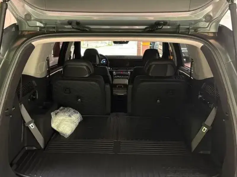 2025 Hyundai Santa Fe с пробегом 2 266 км