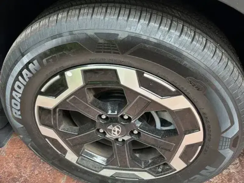 2025 Hyundai Santa Fe с пробегом 2 266 км