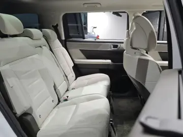 2024 Hyundai Santa Fe с пробегом 76 318 км