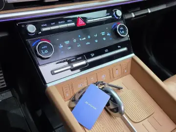 2024 Hyundai Santa Fe с пробегом 19 055 км