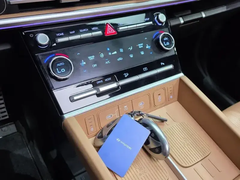2024 Hyundai Santa Fe с пробегом 19 055 км