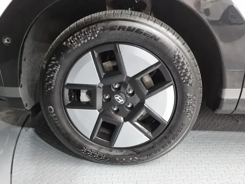 2023 Hyundai Santa Fe с пробегом 11 698 км