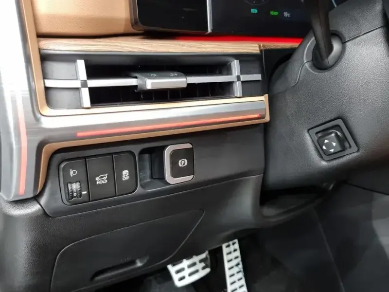 2023 Hyundai Santa Fe с пробегом 11 698 км