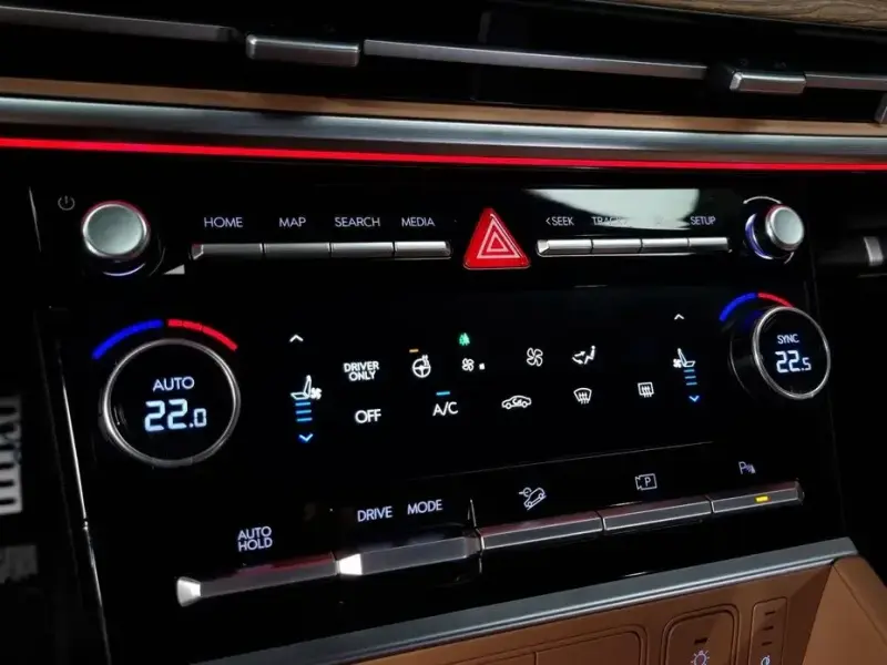2023 Hyundai Santa Fe с пробегом 11 698 км
