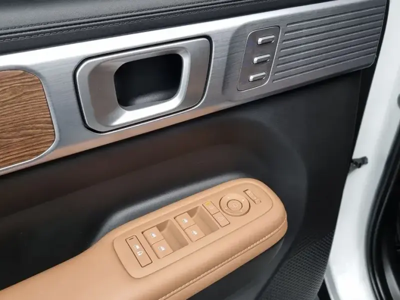 2023 Hyundai Santa Fe с пробегом 11 698 км