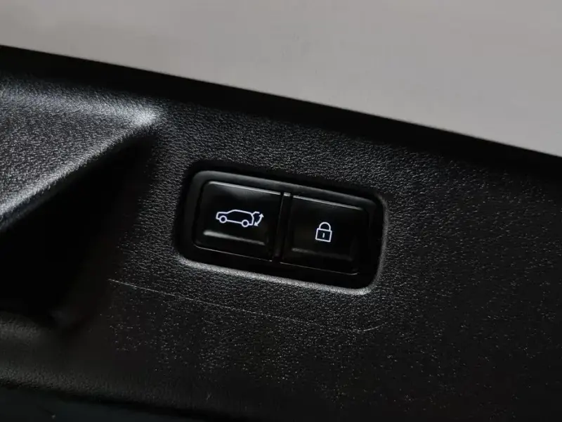2023 Hyundai Santa Fe с пробегом 11 698 км