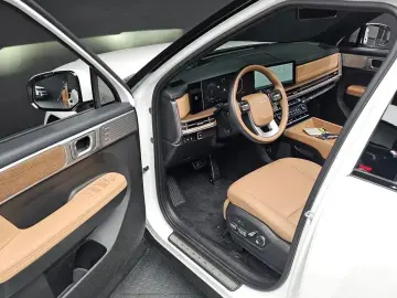 2024 Hyundai Santa Fe с пробегом 33 988 км