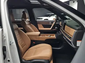 2024 Hyundai Santa Fe с пробегом 33 988 км