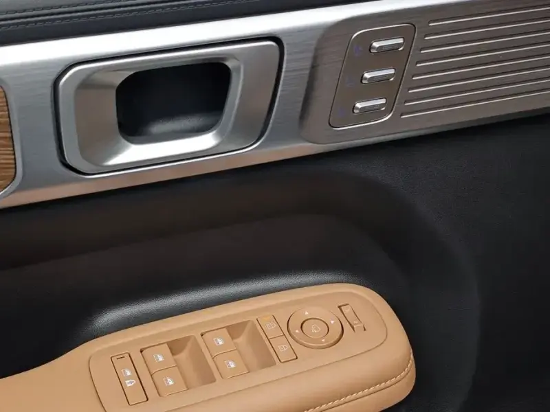 2024 Hyundai Santa Fe с пробегом 33 988 км