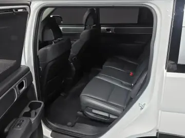 2023 Hyundai Santa Fe с пробегом 33 241 км