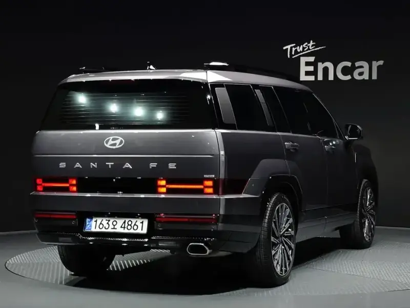 2024 Hyundai Santa Fe с пробегом 20 712 км