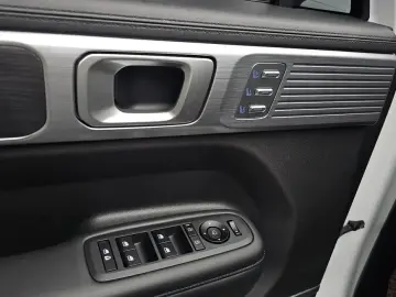2025 Hyundai Santa Fe с пробегом 29 393 км