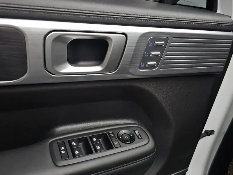 2025 Hyundai Santa Fe с пробегом 29 393 км