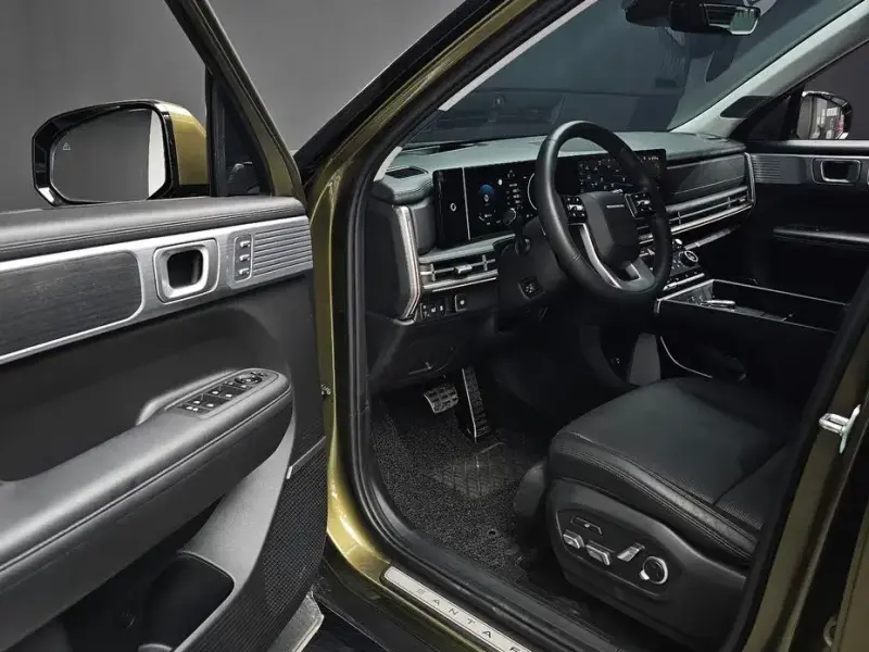 2024 Hyundai Santa Fe с пробегом 20 942 км