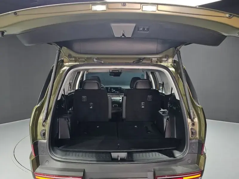 2024 Hyundai Santa Fe с пробегом 20 942 км