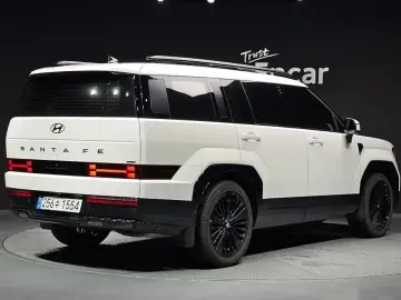 2024 Hyundai Santa Fe с пробегом 14 031 км