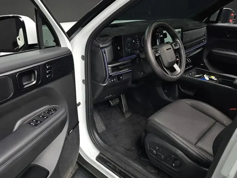 2024 Hyundai Santa Fe с пробегом 14 031 км
